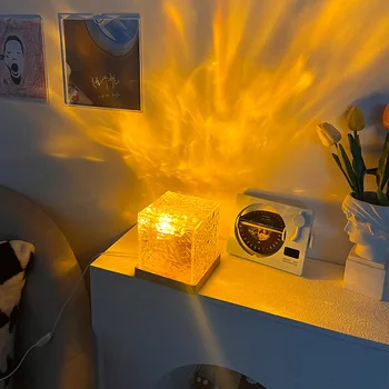 Приобретите прекрасную настольную лампу-проектор с пульсацией воды и динамичной атмосферой пламени - идеально подходит для домашнего декора или прикроватной тумбочки в гостиной